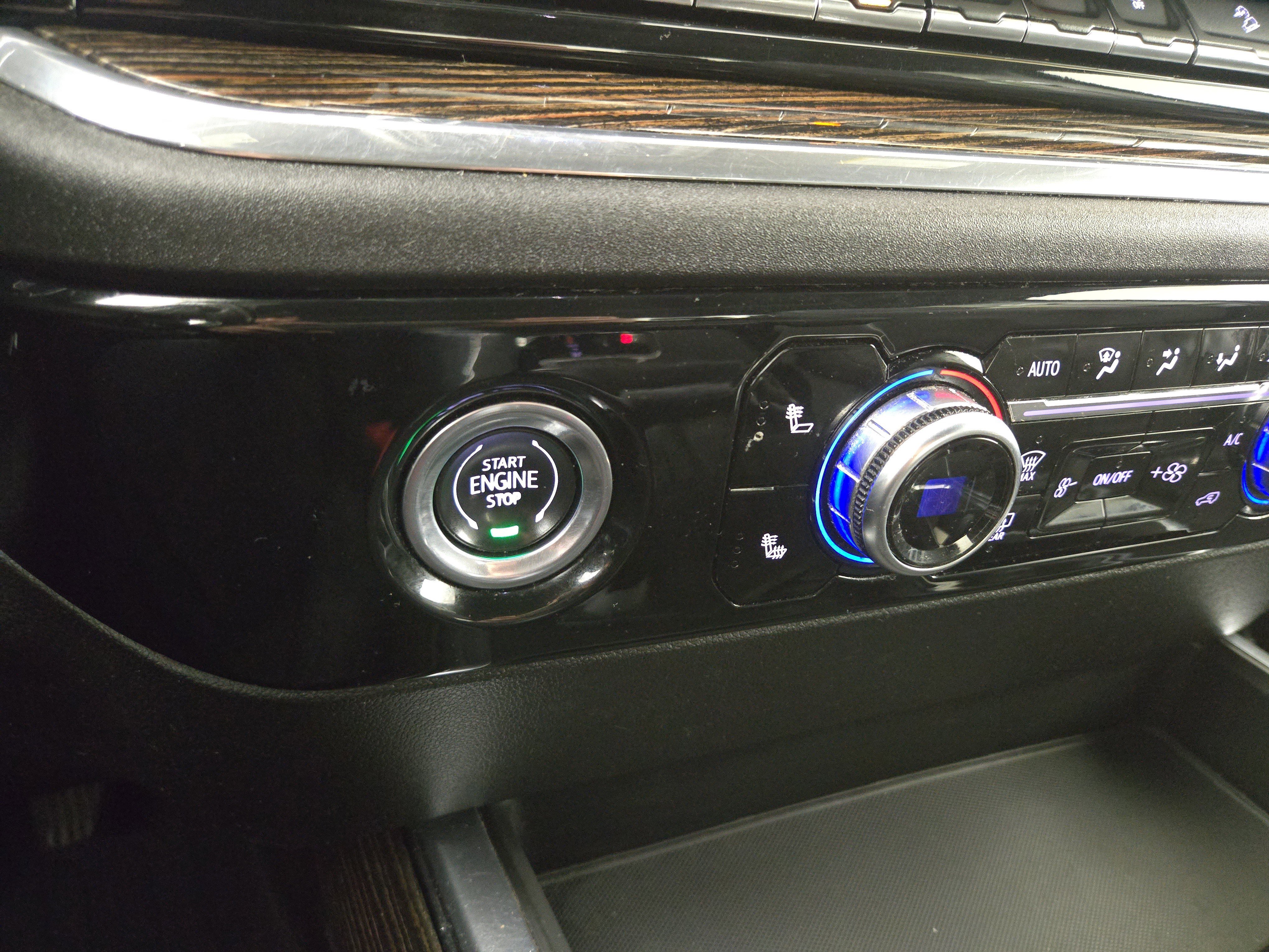 Certified 2024 GMC Sierra 1500 Elevation w/ LPO, Elevation Black Package AWD/4WD image 24