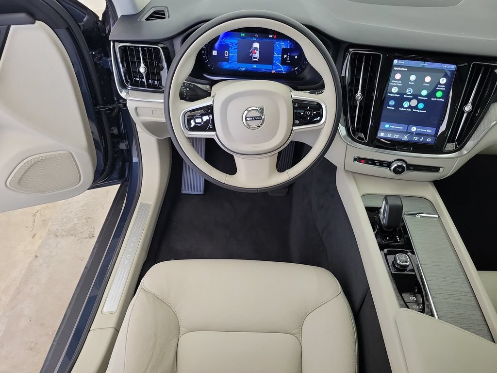 New 2026 Volvo V60 B5 Cross Country Plus w/ Climate Package AWD/4WD image 17