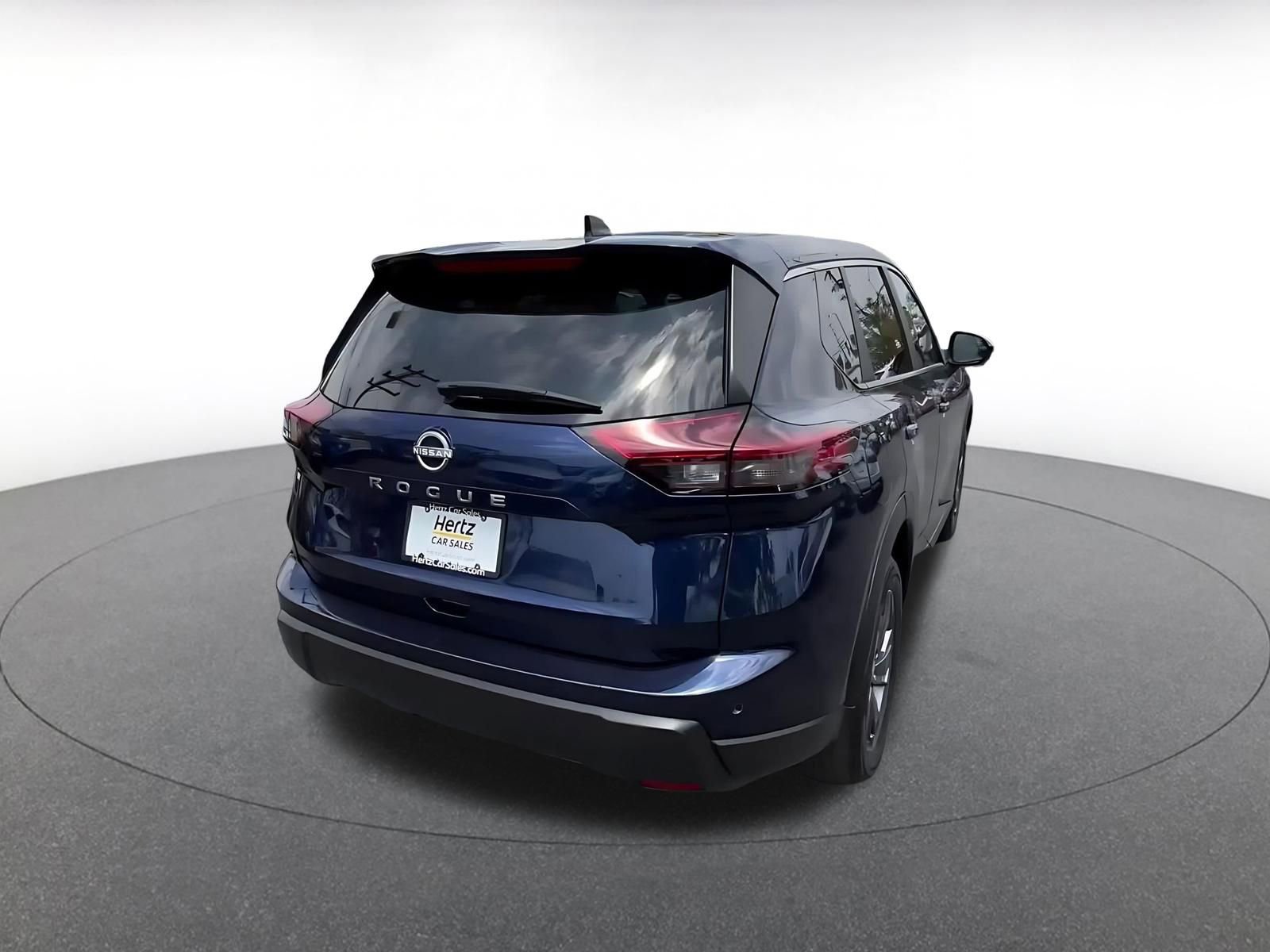 Used 2025 Nissan Rogue SV FWD image 15