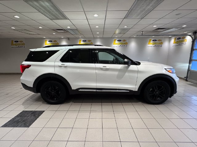 Certified 2024 Ford Explorer XLT w/ Equipment Group 202A AWD/4WD image 3