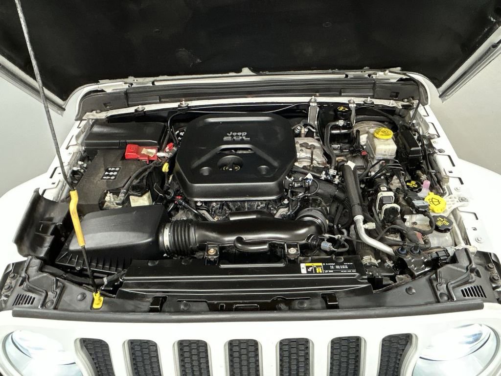 Used 2018 Jeep Wrangler Unlimited Sahara w/ Dual Top Group image 23