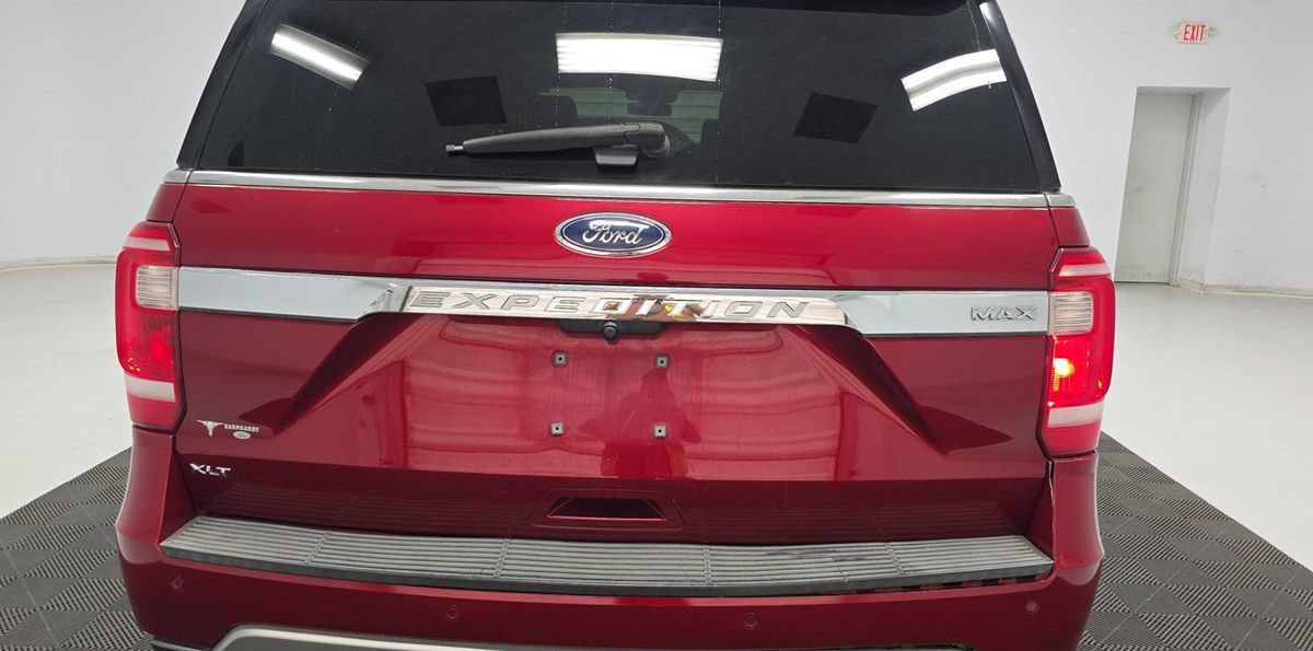 Used 2019 Ford Expedition Max XLT w/ Equipment Group 202A AWD/4WD image 5