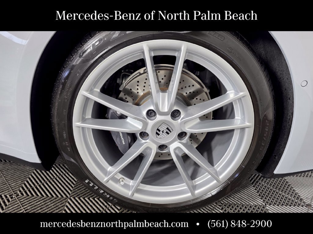 Used 2026 Porsche 911 Carrera RWD image 15