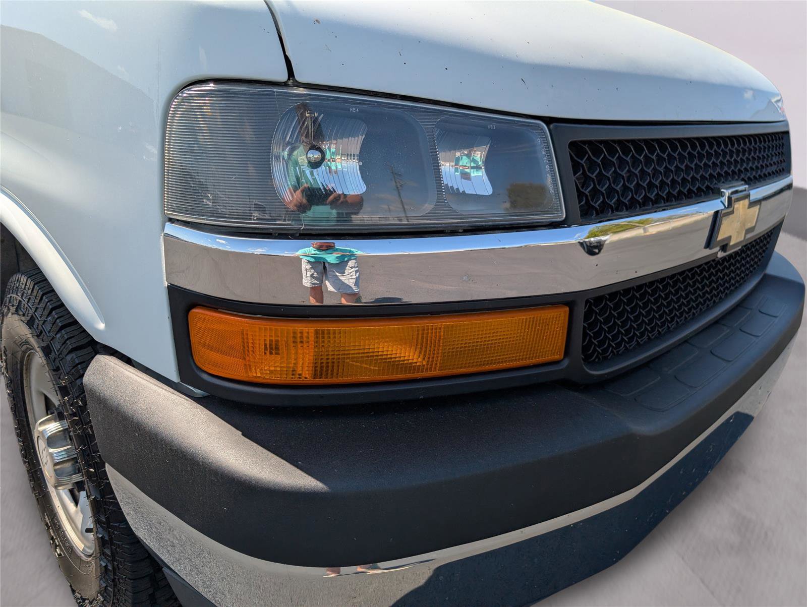 Used 2017 Chevrolet Express 3500 LT w/ LT Preferred Equipment Group image 37