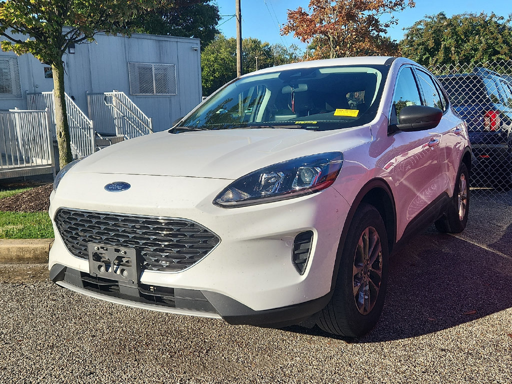 Used 2022 Ford Escape SE w/ Convenience Package AWD/4WD image 3
