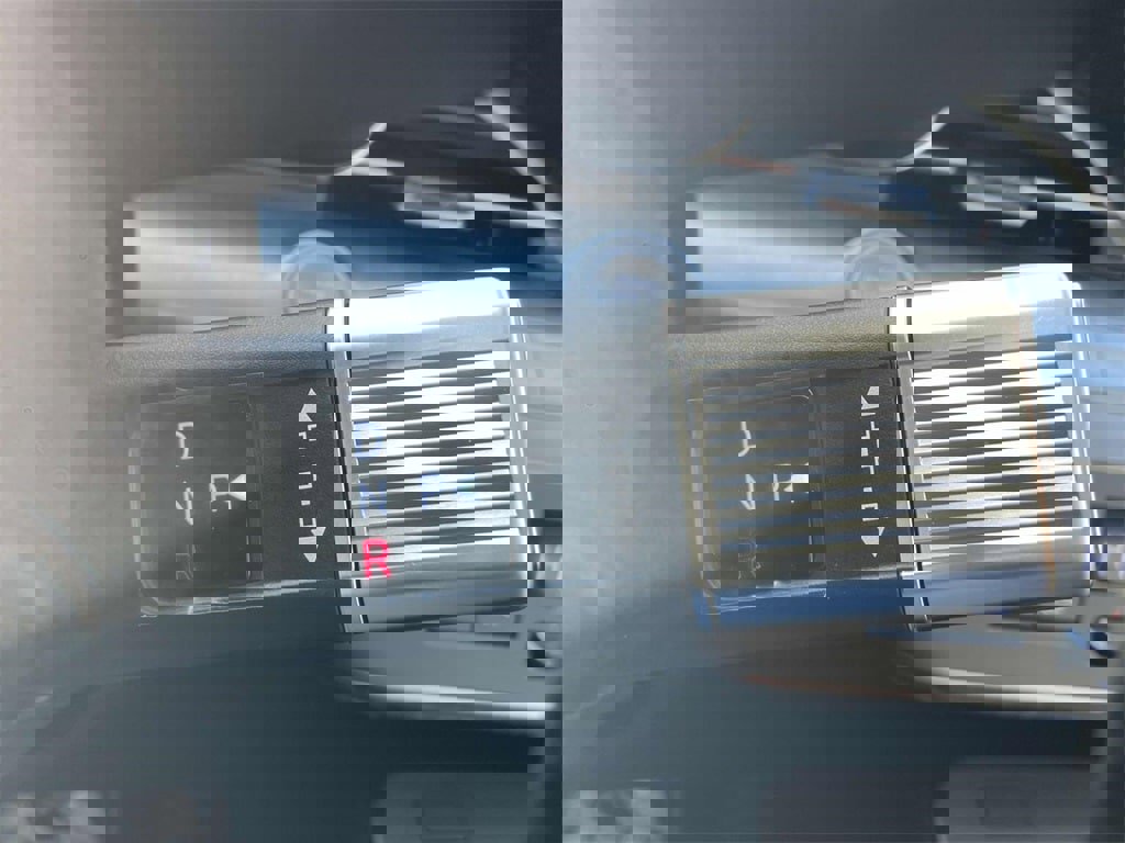 New 2026 Hyundai Kona SEL Premium image 17