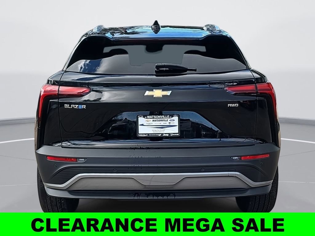 New 2024 Chevrolet Blazer EV LT image 4