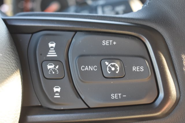 Used 2025 Jeep Wrangler Unlimited Sport AWD/4WD image 21
