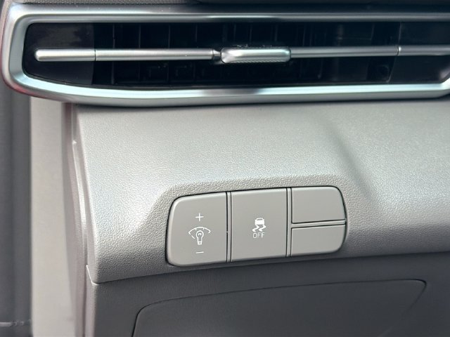 Certified 2026 Hyundai Elantra Sport FWD image 11