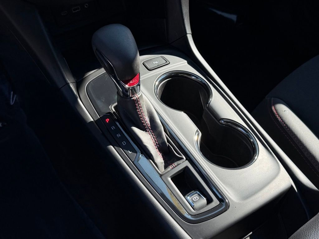 Used 2022 Chevrolet Equinox RS w/ LPO, Floor Liner Package image 37