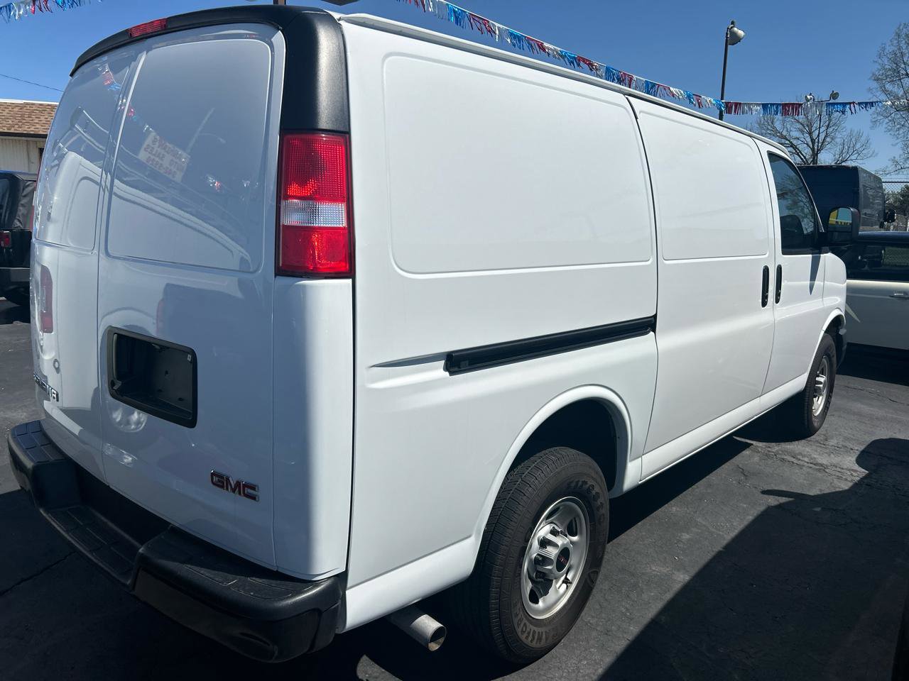 Used 2023 GMC Savana 2500 w/ Driver Convenience Package RWD image 5