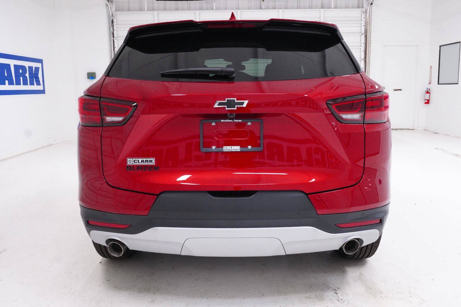 New 2026 Chevrolet Blazer LT w/ Convenience Package FWD image 31