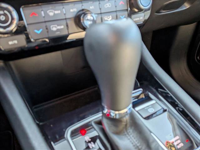 Used 2024 Jeep Compass Limited image 12