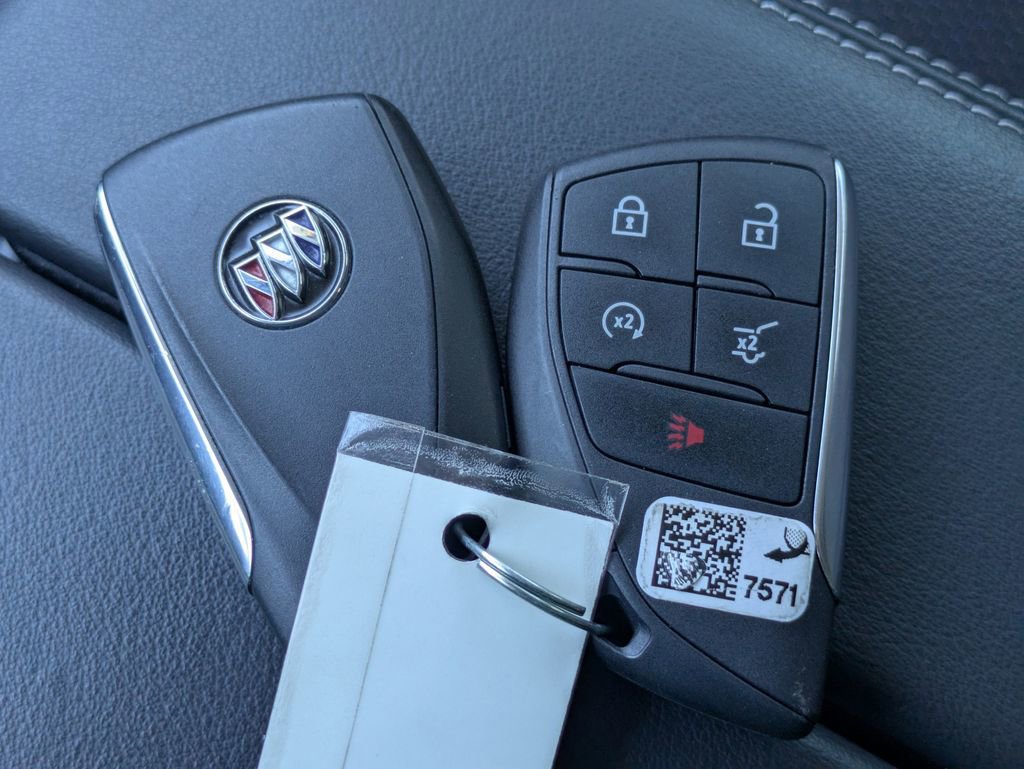 Used 2023 Buick Envision Preferred image 34