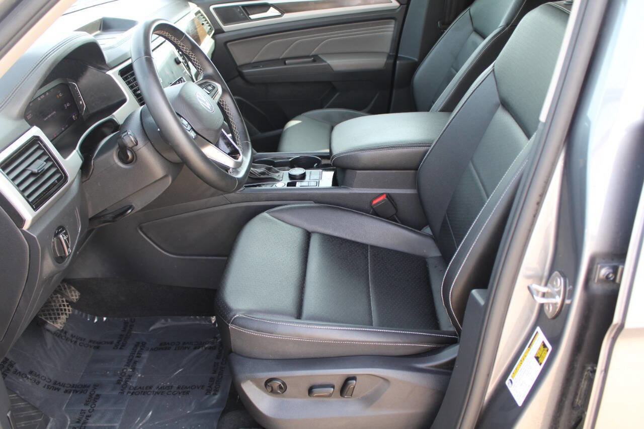 Used 2023 Volkswagen Atlas SE image 13