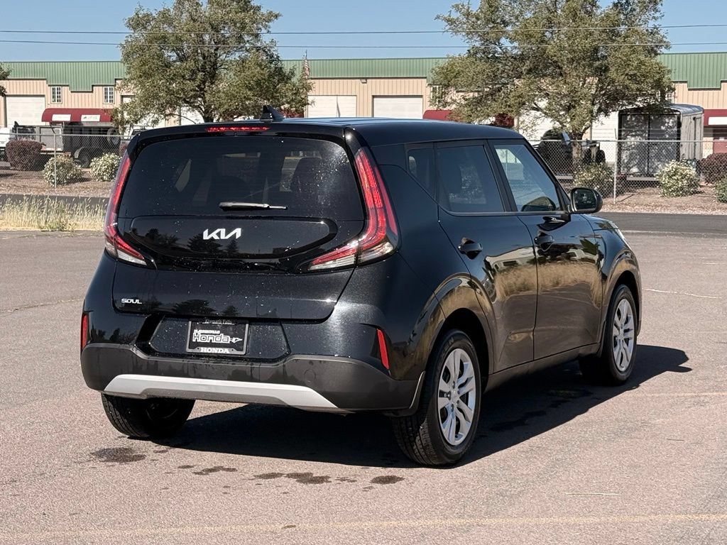 Used 2023 Kia Soul LX FWD image 6