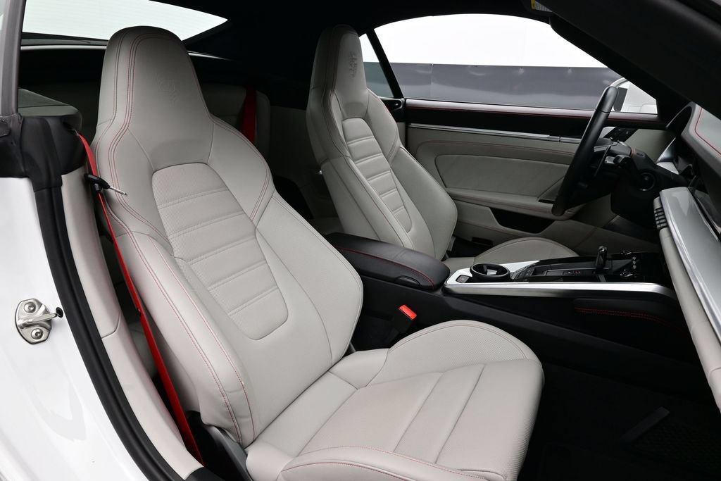 Certified 2024 Porsche 911 Turbo AWD/4WD image 9
