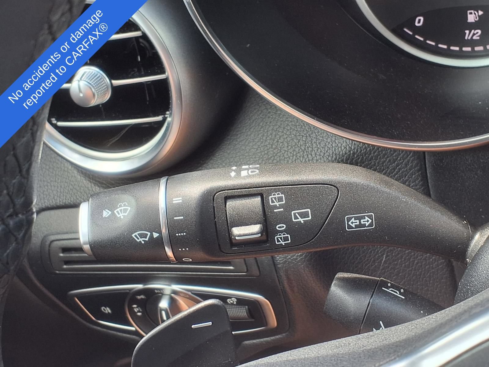 Used 2021 Mercedes-Benz GLC 300 image 23