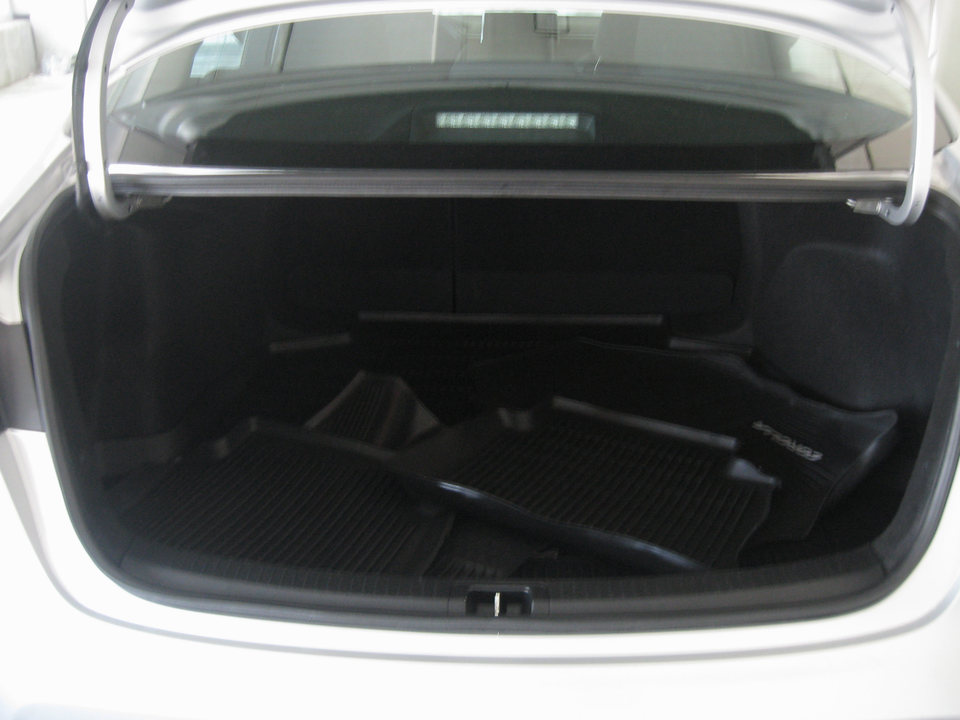 Used 2020 Toyota Corolla LE image 18