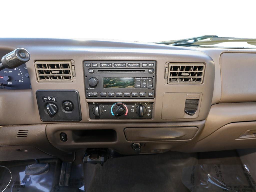 Used 2002 Ford F250 XLT AWD/4WD image 17