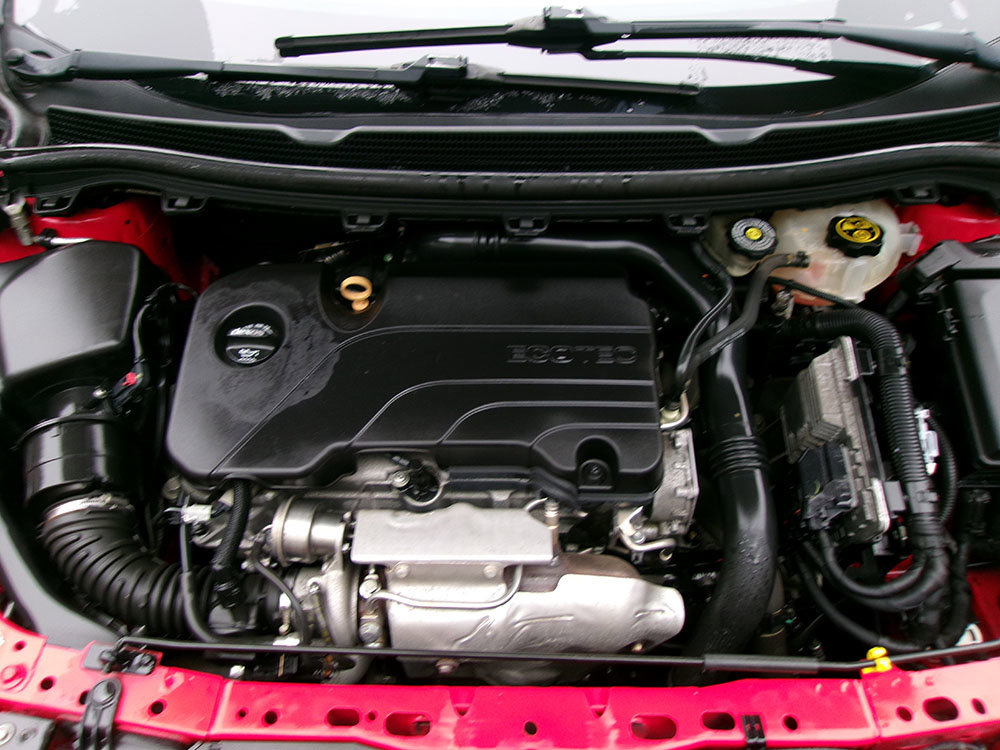 Used 2018 Chevrolet Cruze LT w/ Convenience Package image 8