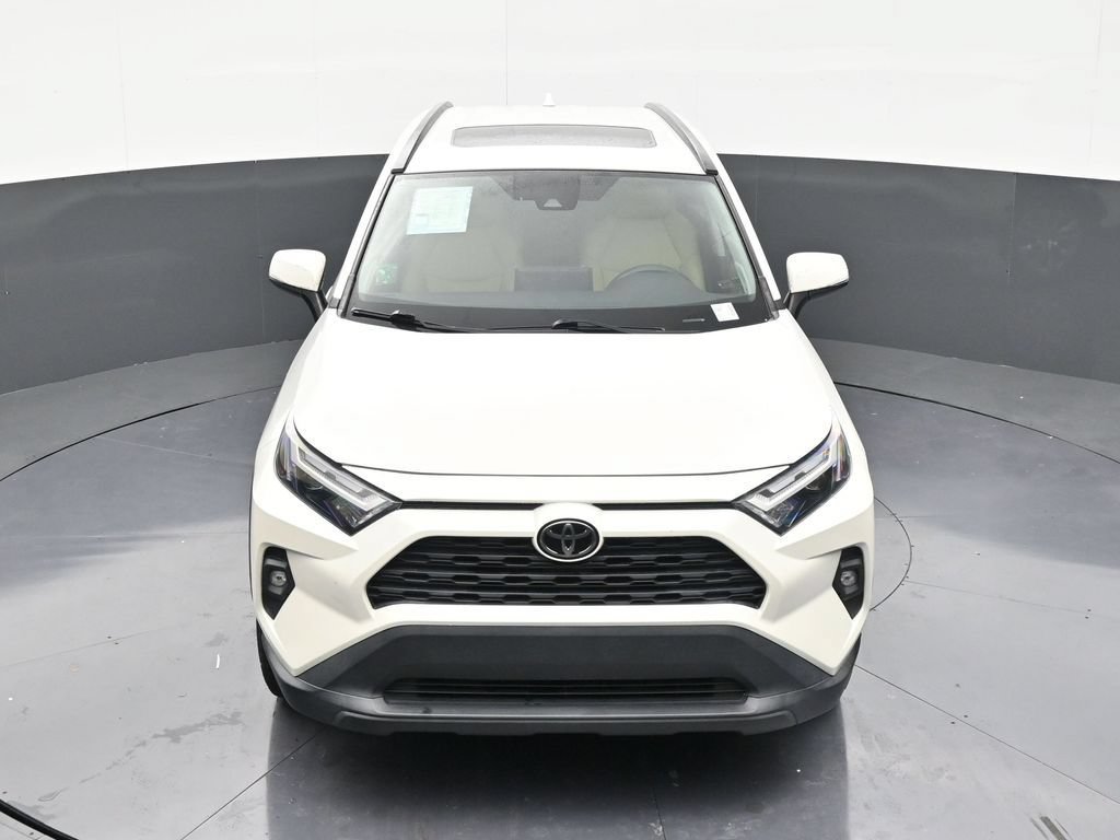 Used 2022 Toyota RAV4 XLE Premium FWD image 20