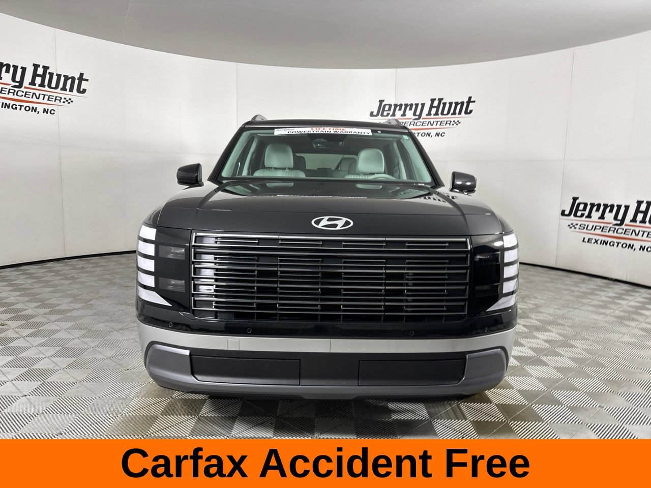 Used 2026 Hyundai Palisade SEL FWD image 3