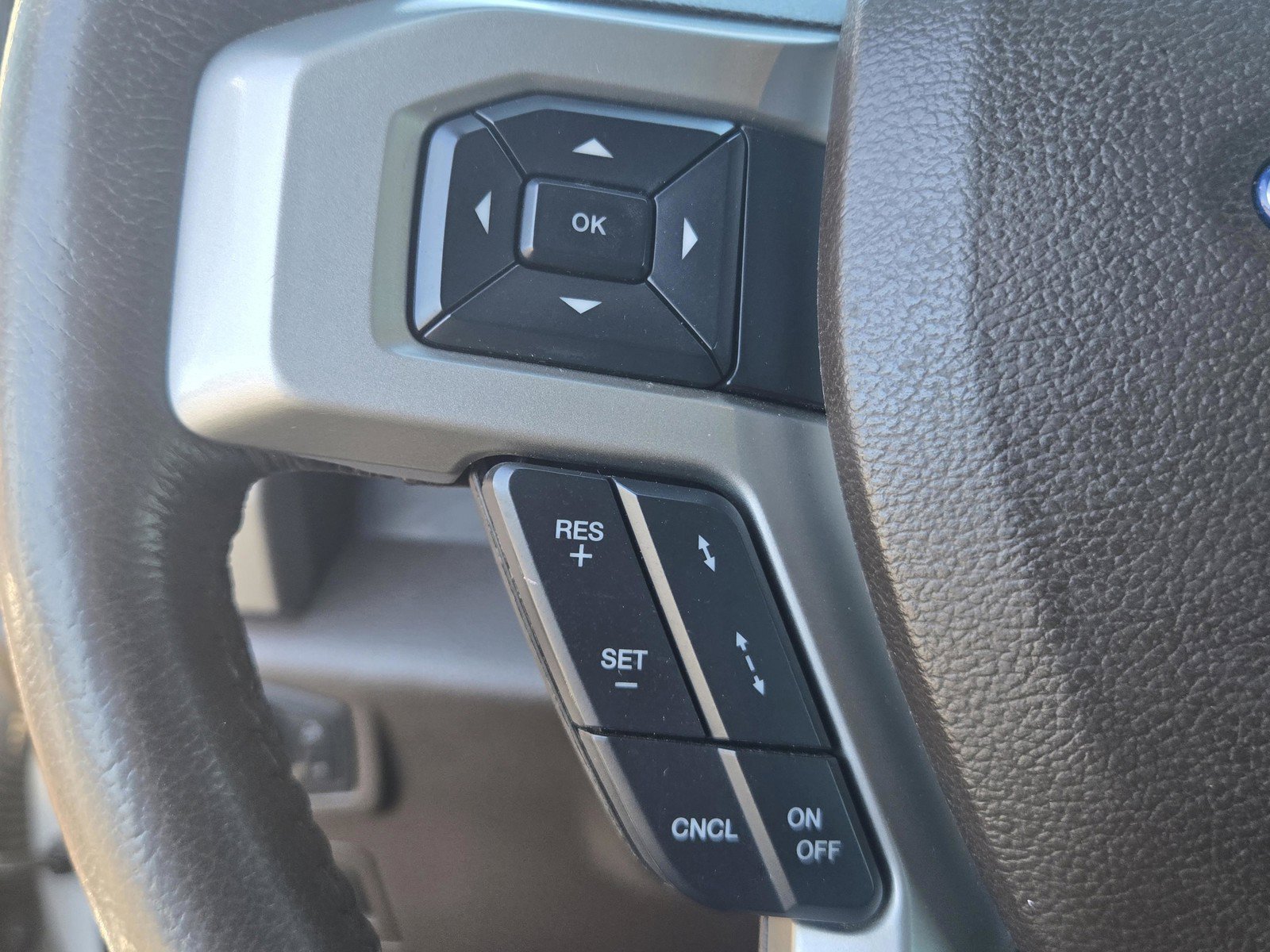 Used 2018 Ford F150 King Ranch w/ Equipment Group 601A Luxury AWD/4WD image 19