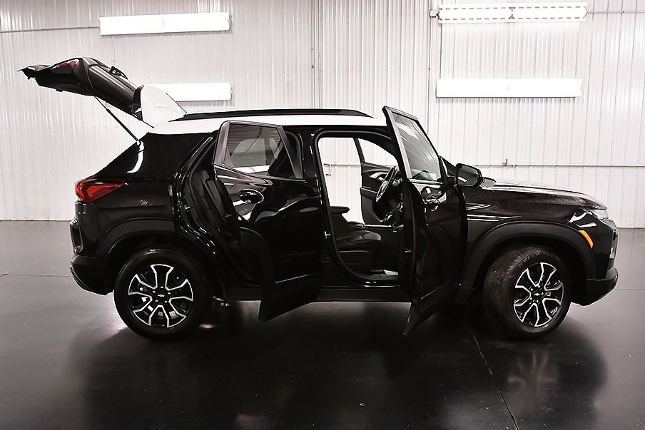 Used 2023 Chevrolet TrailBlazer ACTIV image 30