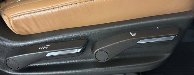 Used 2021 Cadillac Escalade Sport image 18