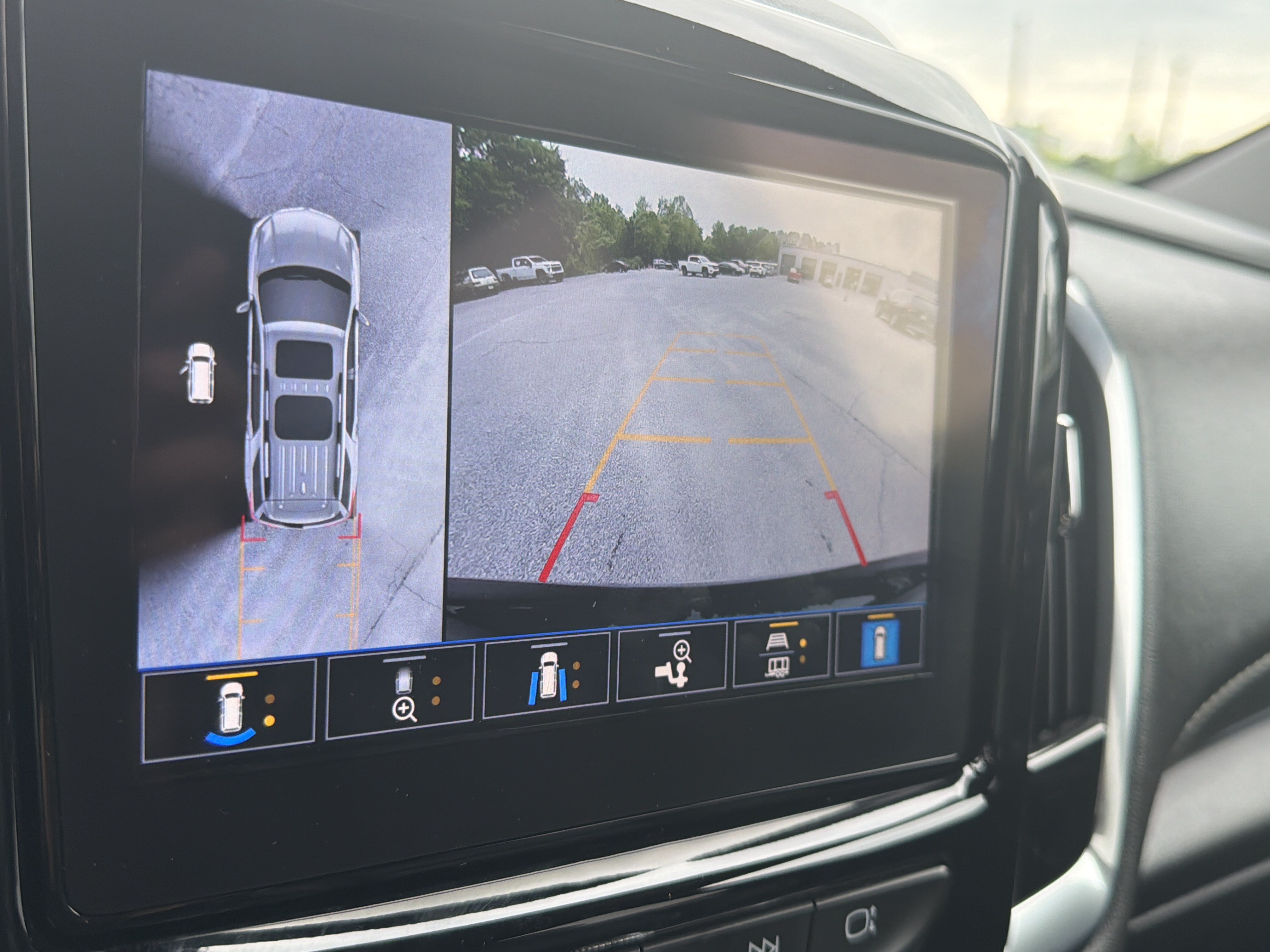 Certified 2023 Chevrolet Traverse Premier FWD image 26
