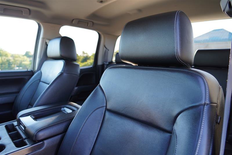 Used 2018 Chevrolet Silverado 1500 LT w/ All Star Edition AWD/4WD image 48