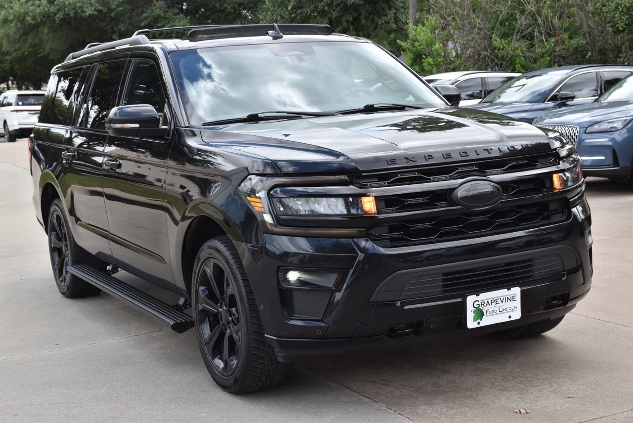 Used 2022 Ford Expedition Max Limited AWD/4WD image 4