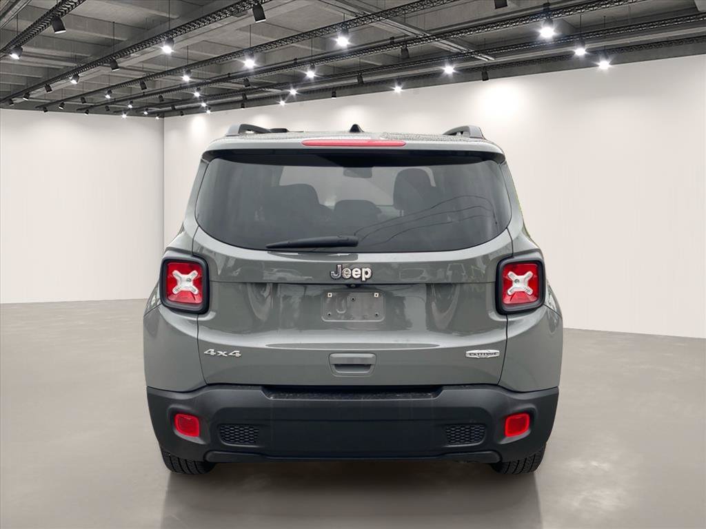 Used 2020 Jeep Renegade Latitude w/ Cold Weather Group AWD/4WD image 6