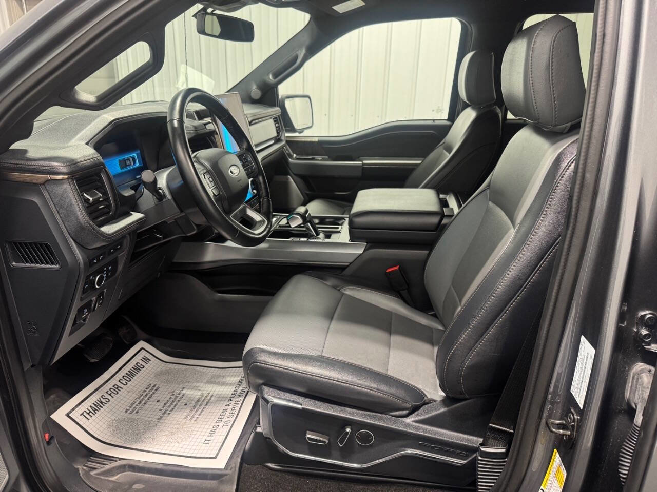 Used 2022 Ford F150 Lightning Lariat image 13