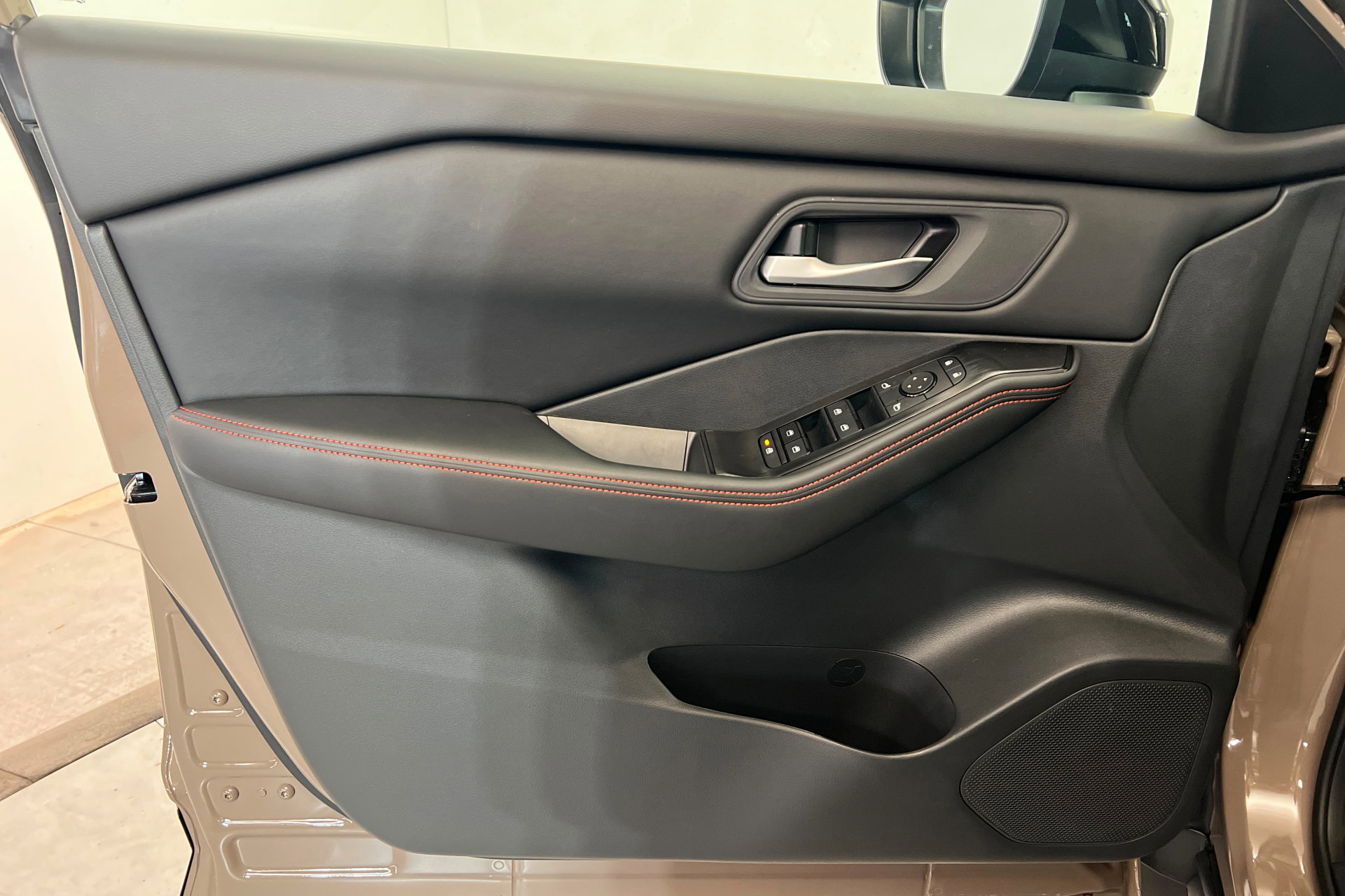 New 2026 Nissan Rogue Rock Creek image 14