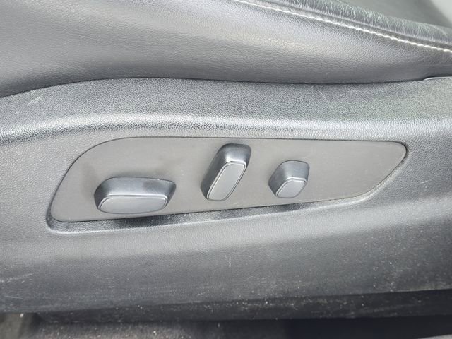 Used 2022 Cadillac XT4 Premium Luxury AWD/4WD image 13