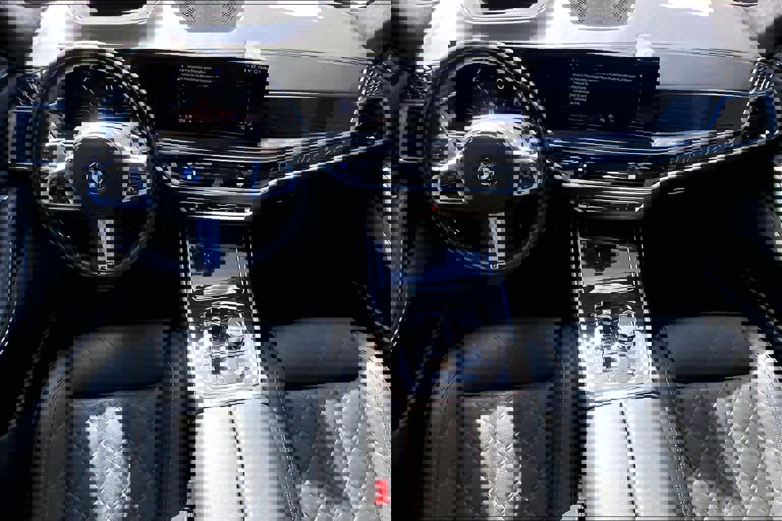 Used 2024 BMW X7 xDrive40i w/ M Sport Package image 15