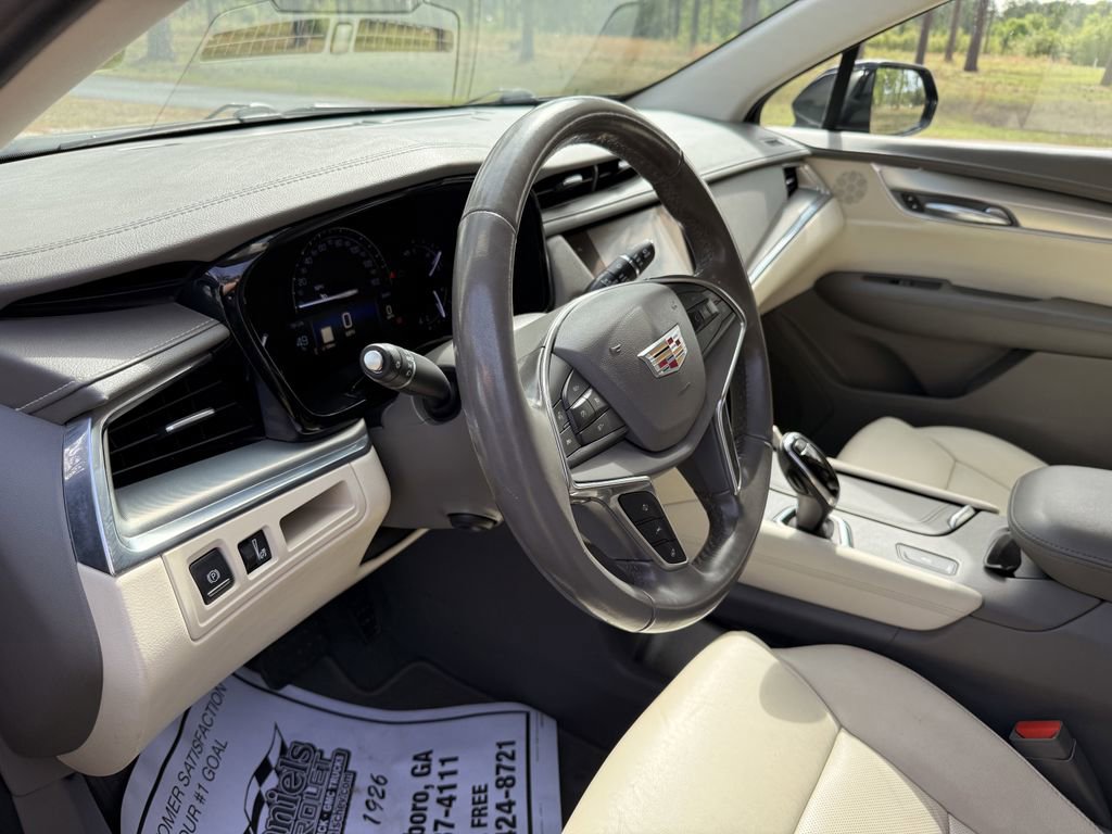 Used 2019 Cadillac XT5 Luxury FWD image 13