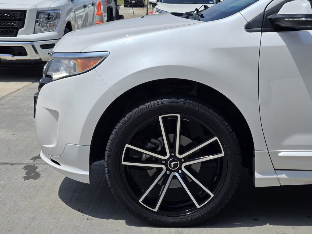 Used 2014 Ford Edge Sport w/ Driver Entry Package FWD image 7
