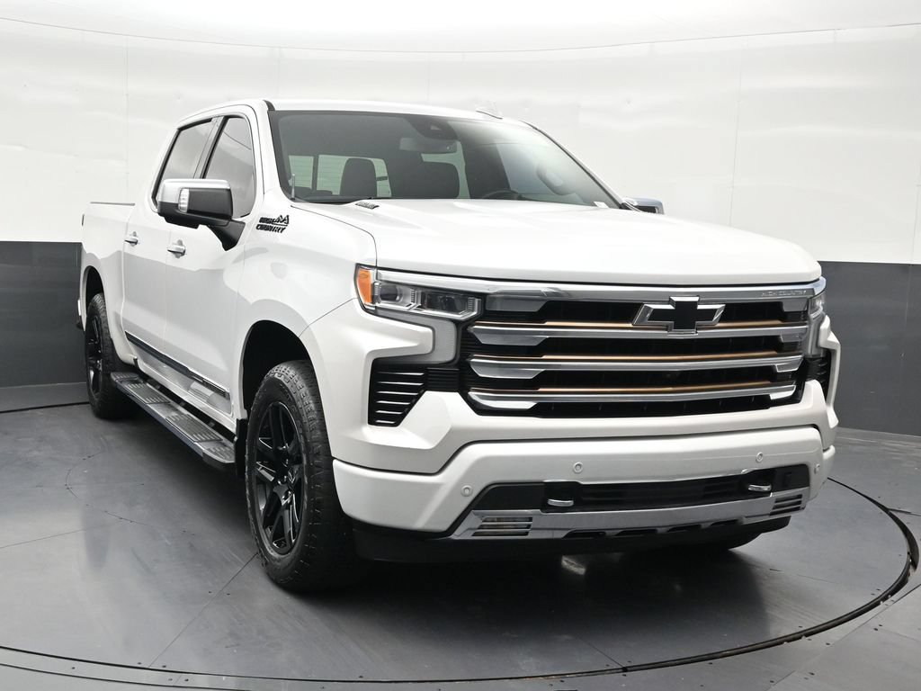 Used 2022 Chevrolet Silverado 1500 High Country w/ High Country Premium Package AWD/4WD image 8