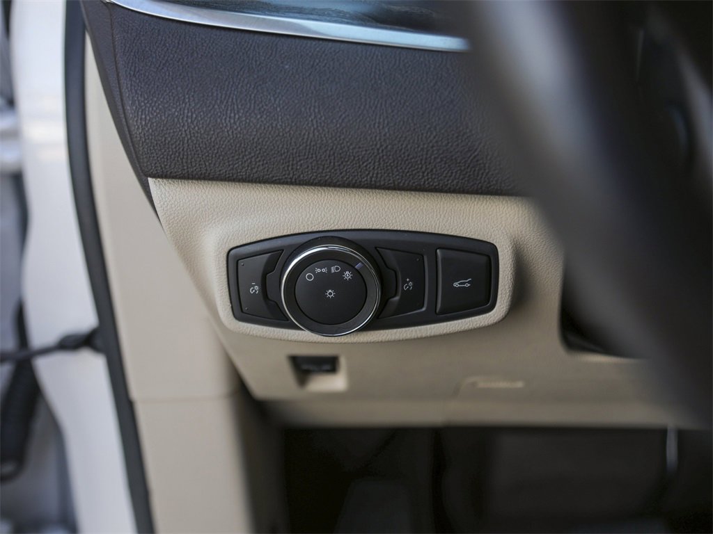 Used 2019 Lincoln MKC Reserve w/ MKC Technology Package image 24