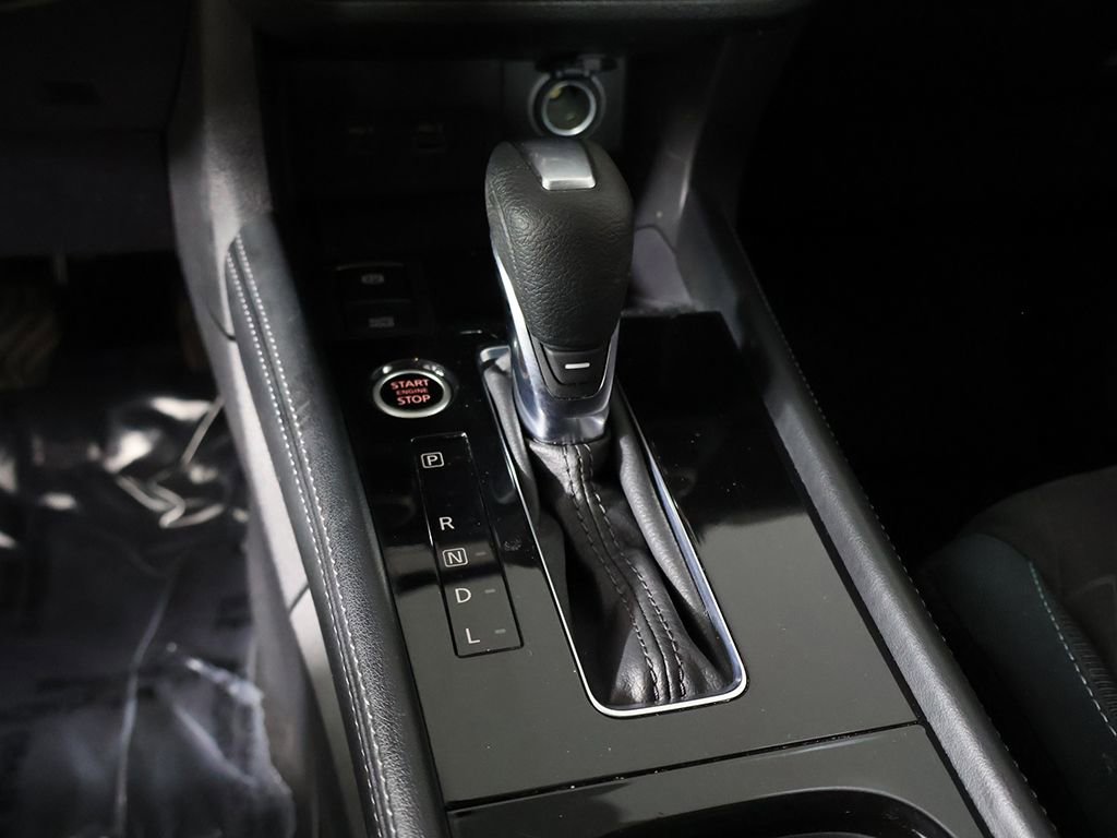 Used 2024 Nissan Kicks SV image 43