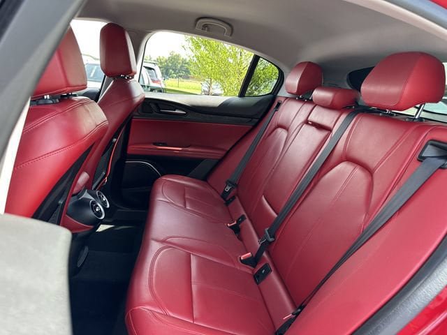 Used 2020 Alfa Romeo Stelvio RWD image 16
