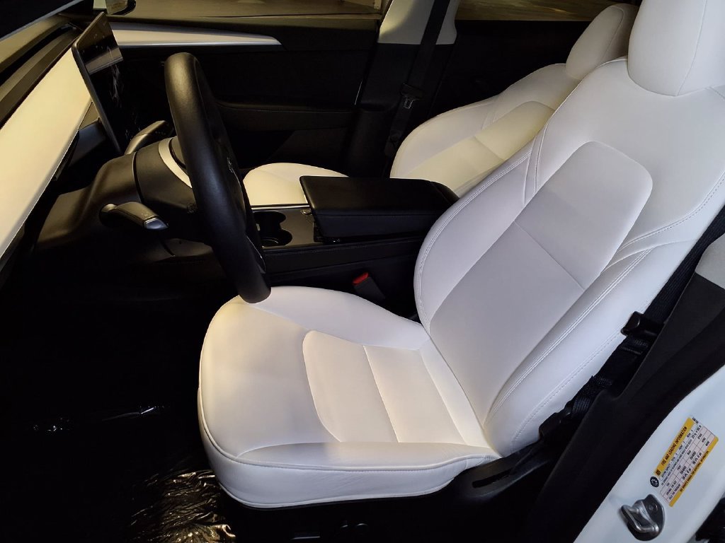 Used 2023 Tesla Model Y Long Range AWD/4WD image 11