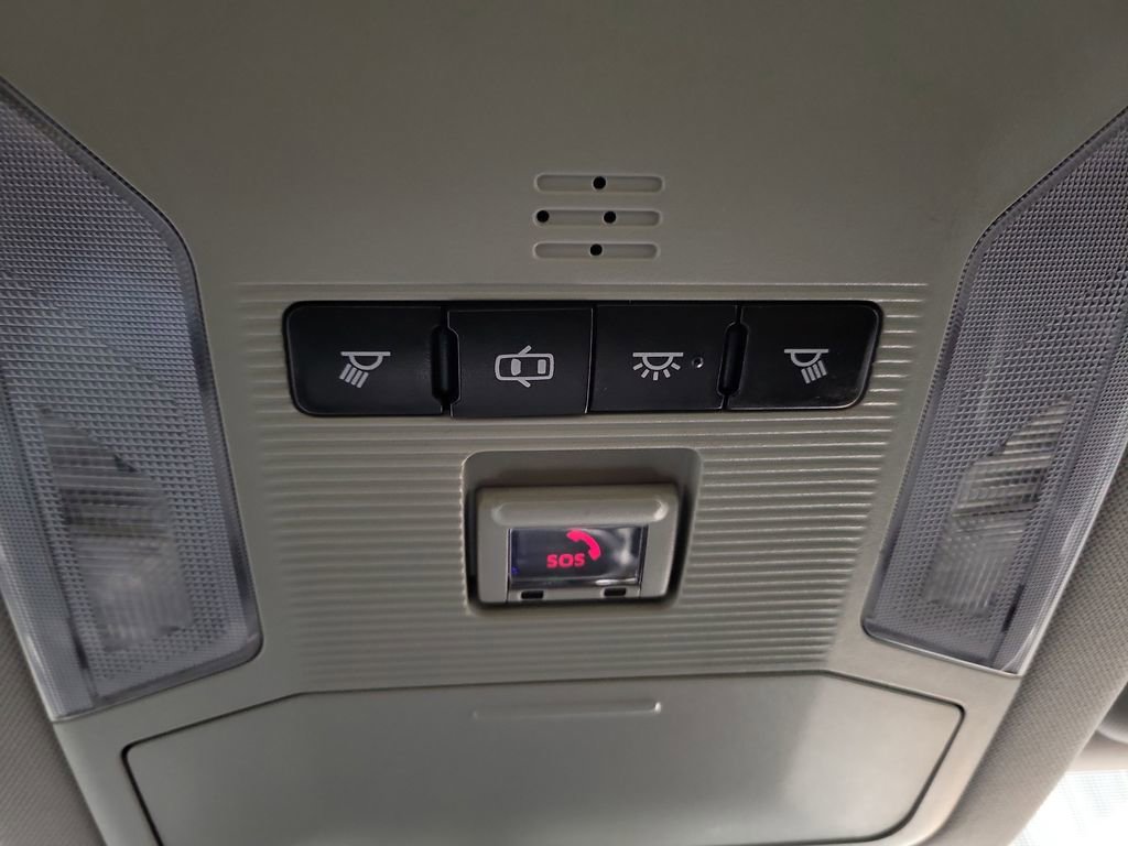 Used 2020 Toyota RAV4 LE image 20