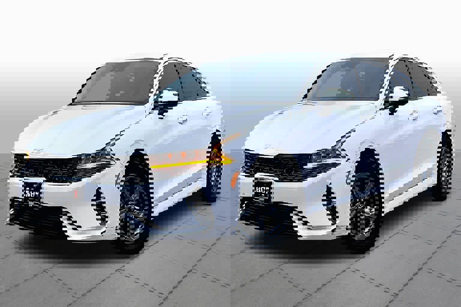 Used 2023 Kia K5 LXS image 1