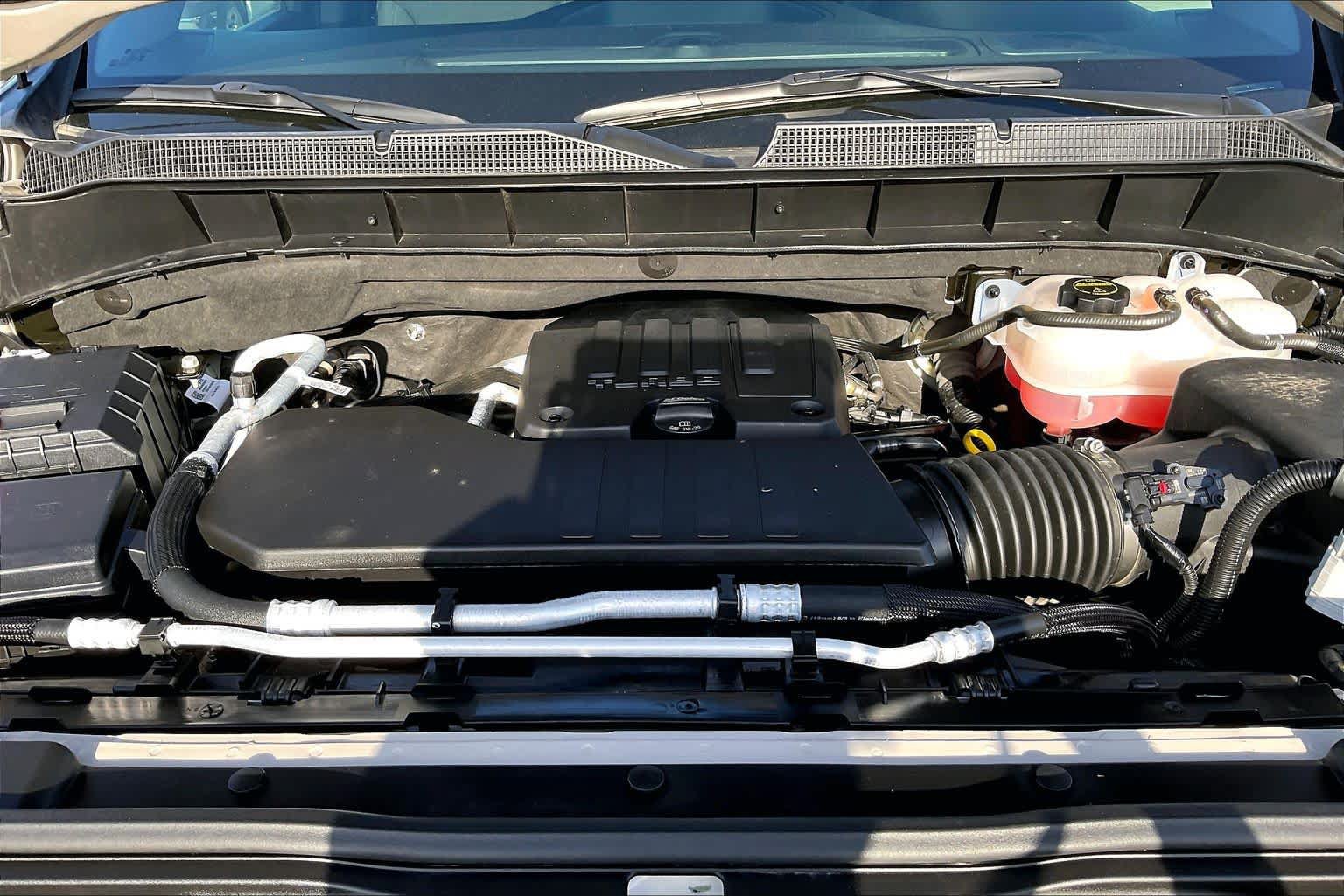 Certified 2026 Chevrolet Silverado 1500 Custom w/ LPO, Dark Essentials Package RWD image 31
