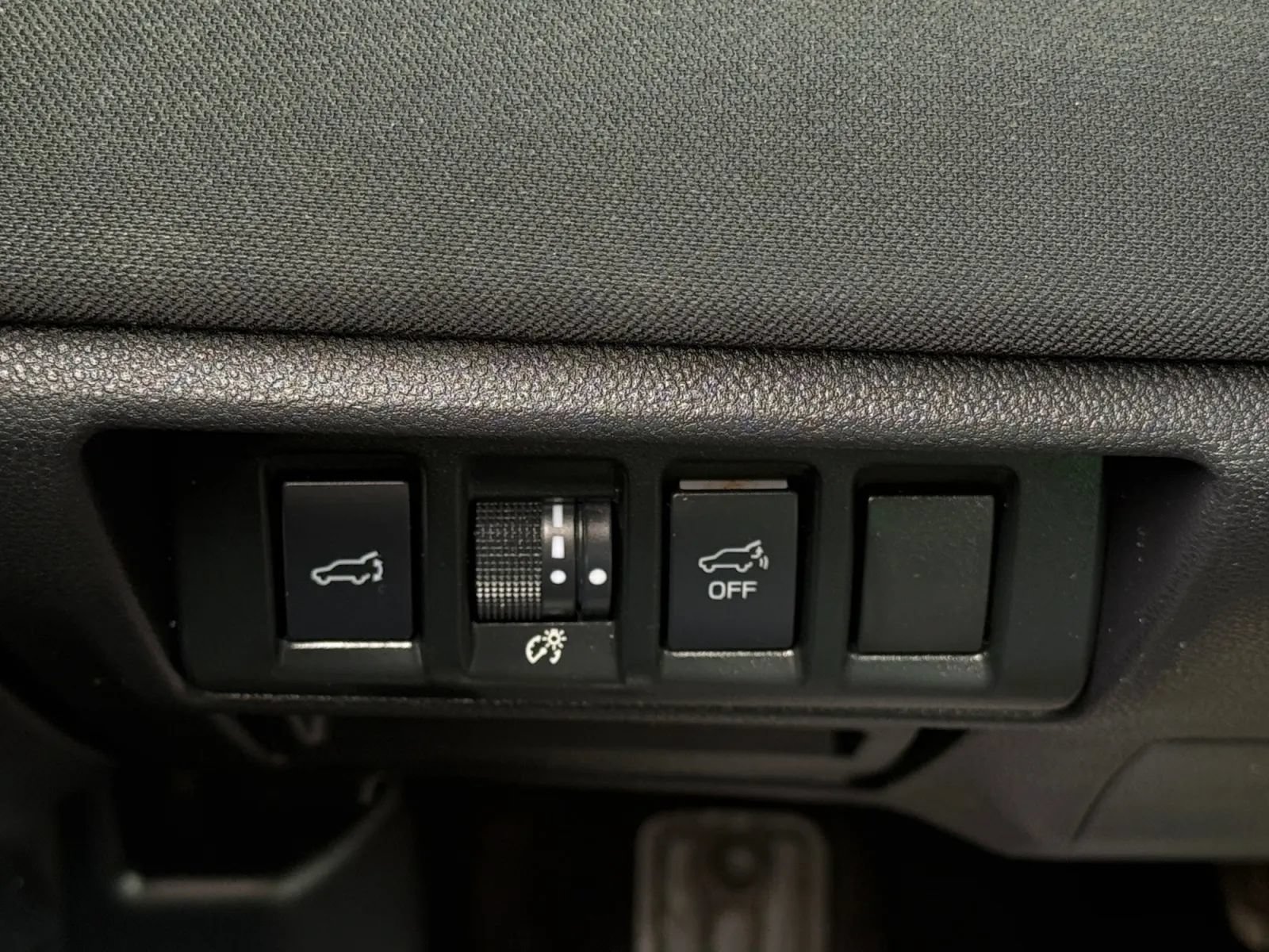 Used 2024 Subaru Outback Premium AWD/4WD image 38