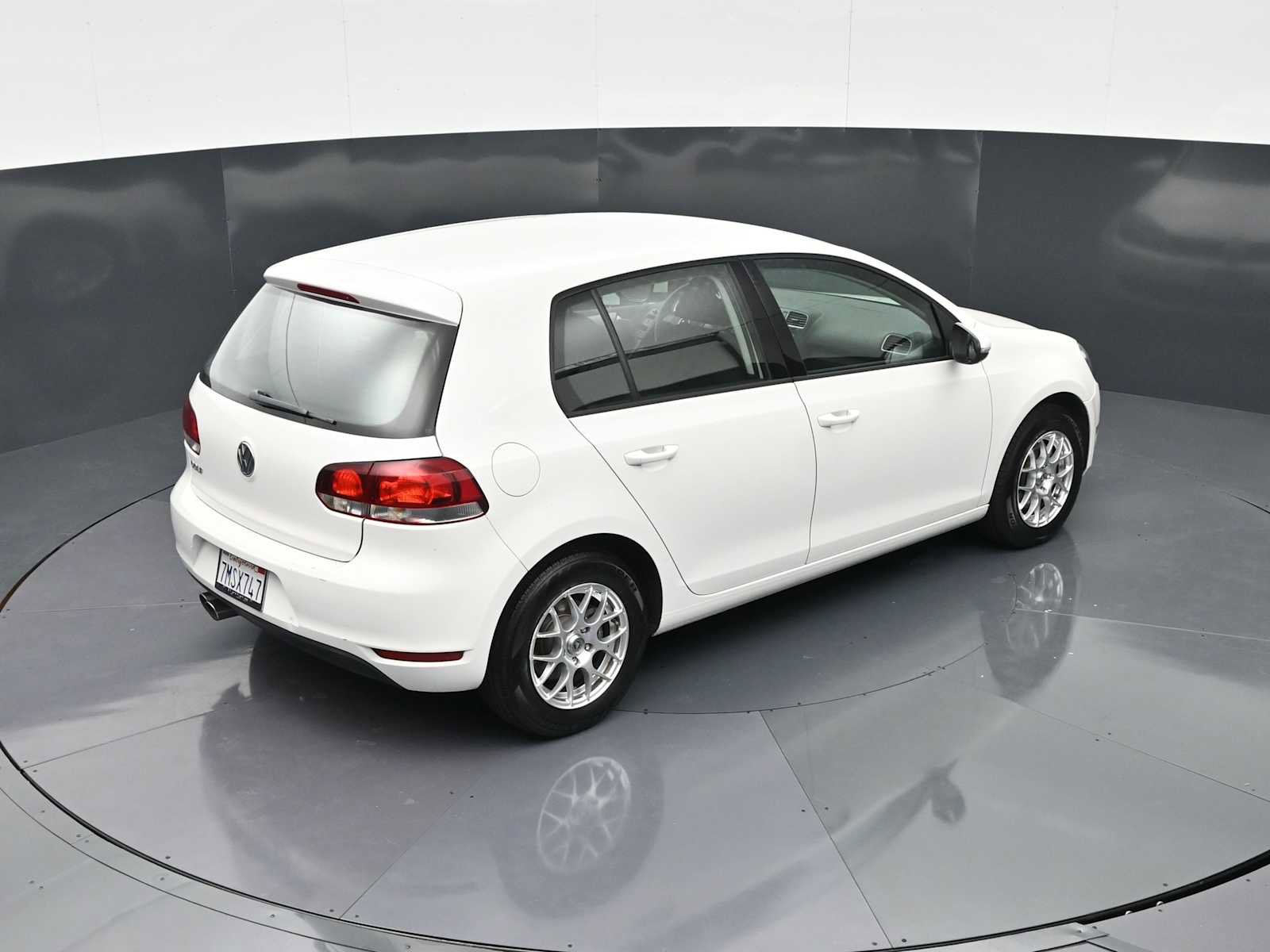 Used 2010 Volkswagen Golf 4-Door image 20